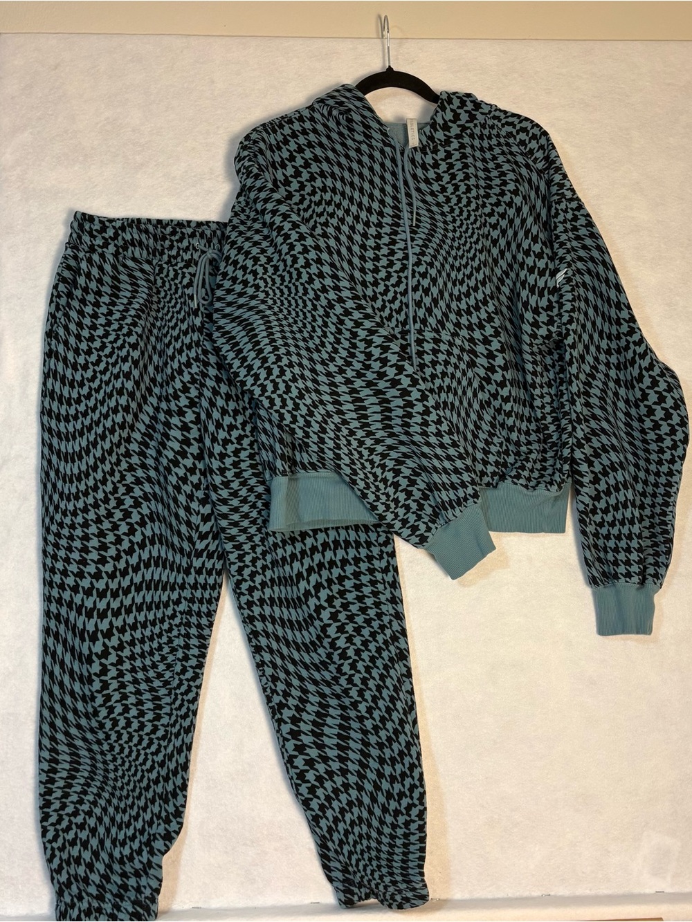 Fabletics Houndstooth Zip-Front Hoodie Sweater - Teal/Black